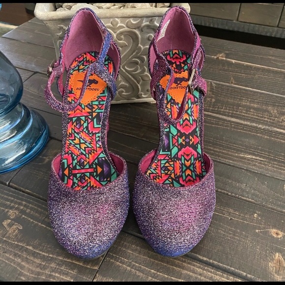 NEW Rocket Dog Purple Ankle Strap Heels - Picture 3 of 8